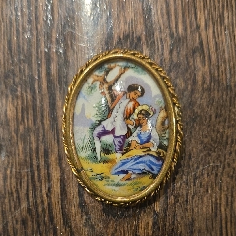 Vintage Estate Victorian Romance Brooch